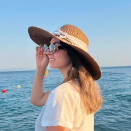 Deniz Ç.