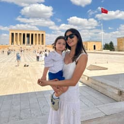Zeynep Ç.